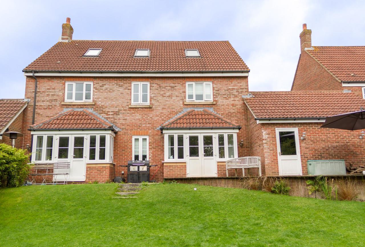 Bed & Breakfast Walton Crescent *
